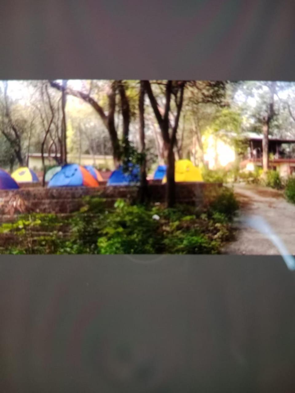 Hotel Hilltone Veg Non Veg Matheran Esterno foto